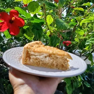 Abraço da Roça - torta de frango cremosa com requeijão